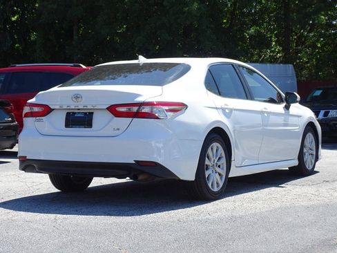 Used 2019 Toyota Camry LE FWD image 12