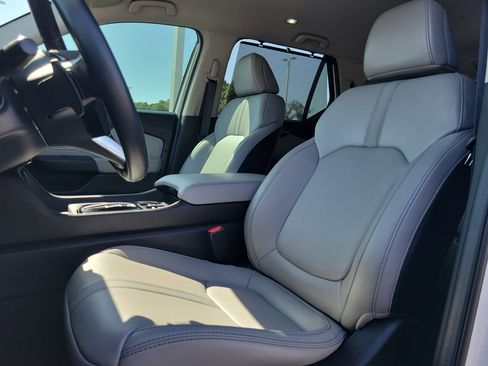 Used 2025 Honda Pilot EX-L image 19