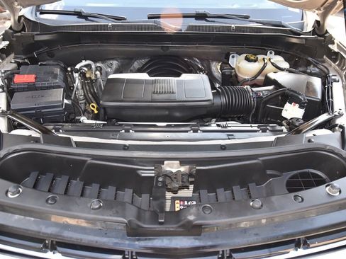 Used 2023 Chevrolet Tahoe LT image 41