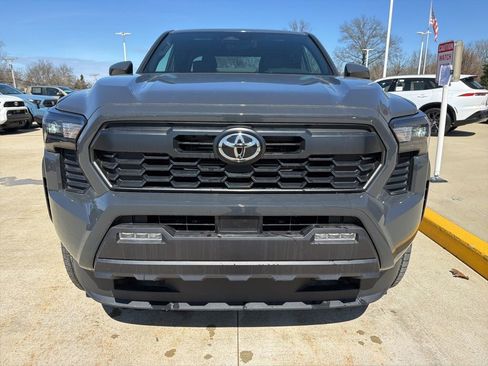 New 2025 Toyota Tacoma TRD Off-Road AWD/4WD image 2