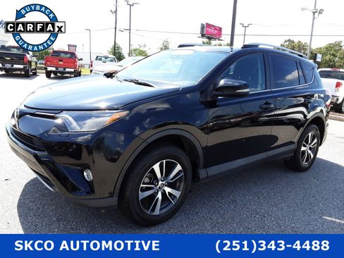 Used 2018 Toyota RAV4 Adventure image 1