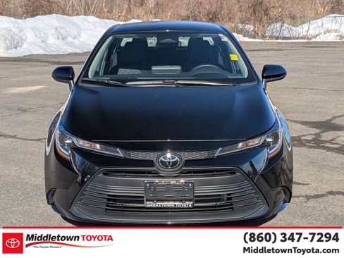 Certified 2025 Toyota Corolla LE image 8