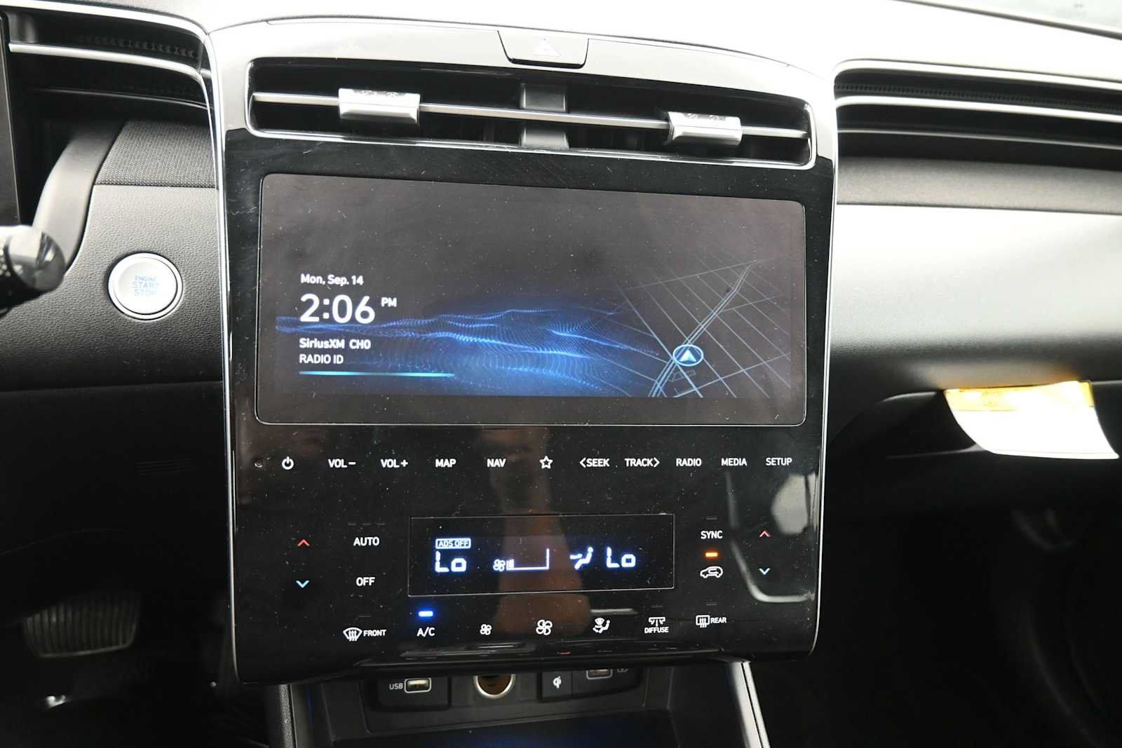 Certified 2024 Hyundai Tucson Limited AWD/4WD image 18