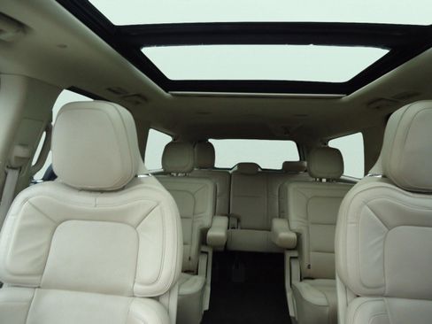 Used 2019 Lincoln Navigator L Reserve w/ Cargo Package image 37