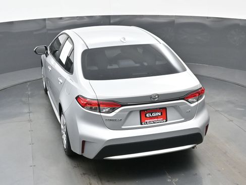 Used 2020 Toyota Corolla LE image 37