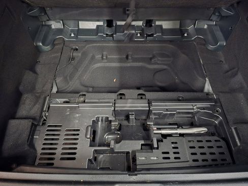 Used 2021 Mercedes-Benz GLB 250 image 37