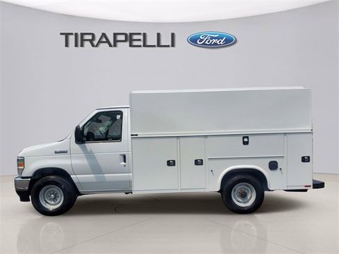 New 2026 Ford E-350 and Econoline 350 Super Duty w/ Power Equipment Group image 3