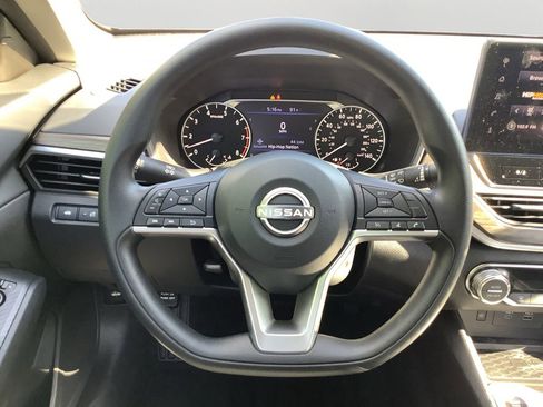 New 2026 Nissan Altima 2.5 SV w/ SV Special Edition Package FWD image 19