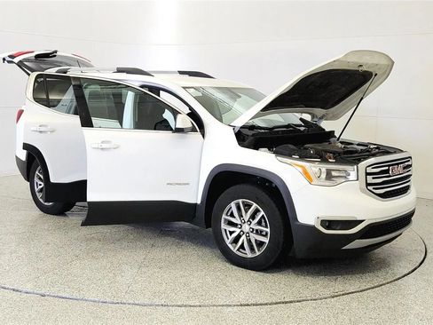 Used 2017 GMC Acadia SLE FWD image 9