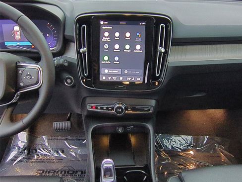 New 2026 Volvo XC40 B5 Plus w/ Protection Package Premier image 14