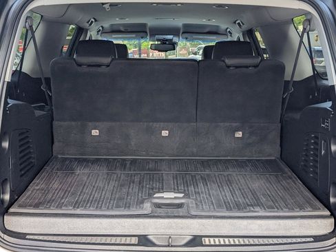 Used 2020 Chevrolet Suburban Premier RWD image 27