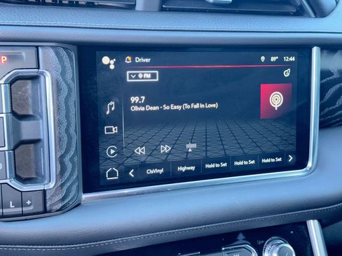 Used 2024 GMC Yukon XL Denali RWD image 26