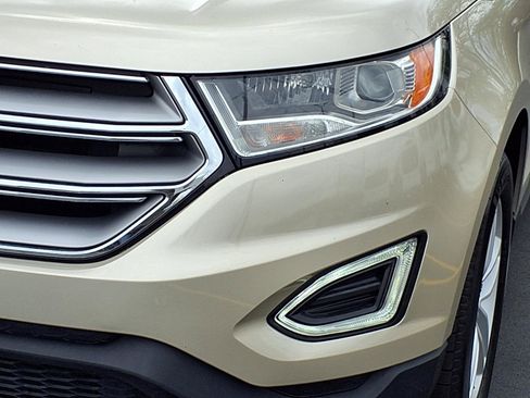 Used 2018 Ford Edge SEL w/ Equipment Group 201A AWD/4WD image 34