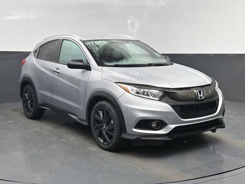Used 2022 Honda HR-V Sport image 8