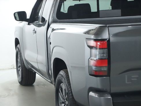Certified 2025 Nissan Frontier SV image 42