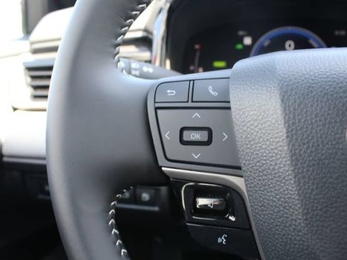 Certified 2026 Toyota Camry SE w/ Convenience Package FWD image 41