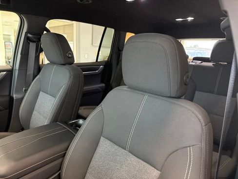 Used 2026 GMC Acadia Elevation w/ LPO, Floor Liner Package AWD/4WD image 15
