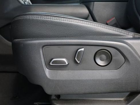 Used 2023 GMC Yukon Denali image 25