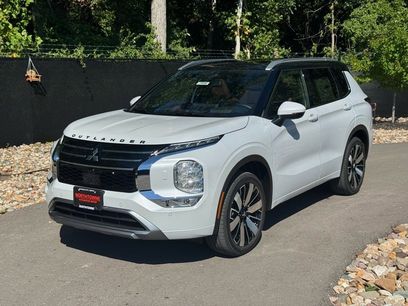 New 2025 Mitsubishi Outlander SEL