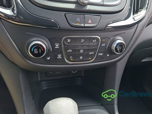Certified 2022 Chevrolet Equinox RS w/ RS Leather Package FWD image 16