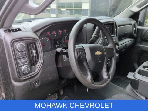 Used 2021 Chevrolet Silverado 2500 Custom w/ Custom Convenience Package AWD/4WD image 9