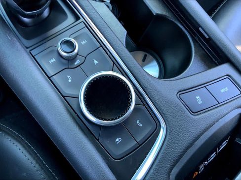 Used 2020 Cadillac XT5 Sportv image 29