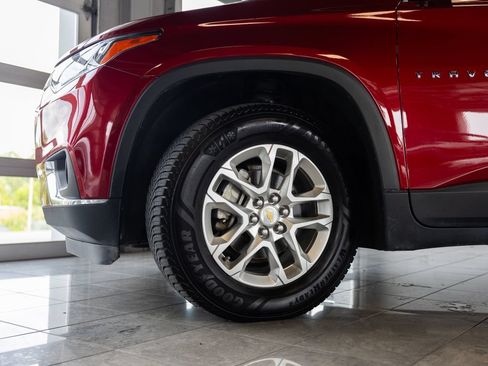 Used 2020 Chevrolet Traverse LT FWD image 10