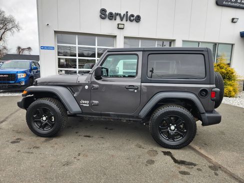 Used 2020 Jeep Wrangler Sport AWD/4WD image 17