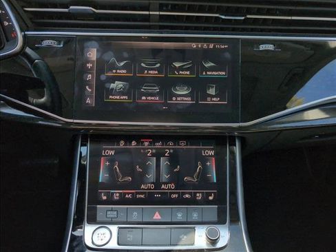 Used 2019 Audi Q8 Premium Plus w/ Premium Plus AWD/4WD image 14