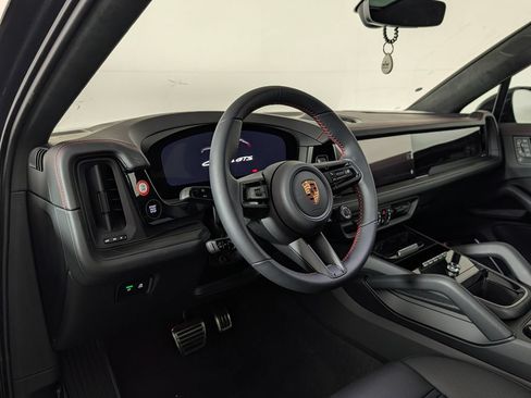 New 2026 Porsche Cayenne GTS AWD/4WD image 4