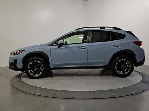 Used 2021 Subaru Crosstrek 2.0i Premium w/ Moonroof Package AWD/4WD image 2