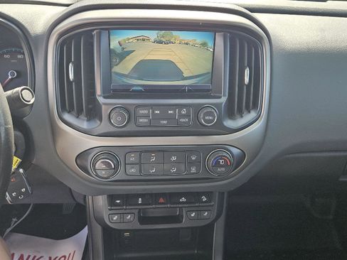 Used 2018 Chevrolet Colorado Z71 image 12