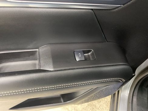 Used 2025 GMC Terrain Elevation image 20