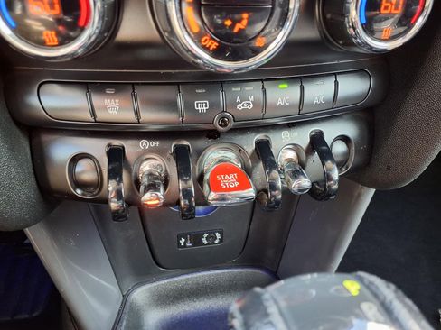 Used 2016 MINI Cooper 2-Door Hardtop image 11