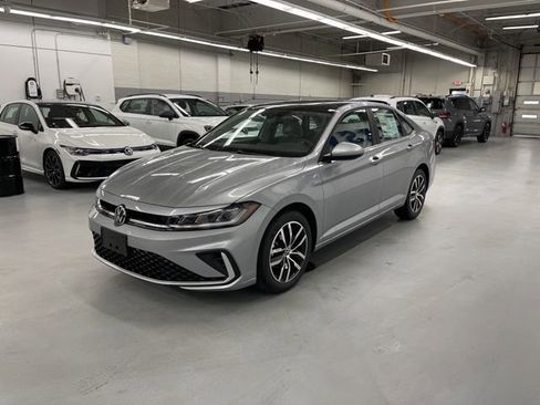 New 2026 Volkswagen Jetta SE FWD image 1