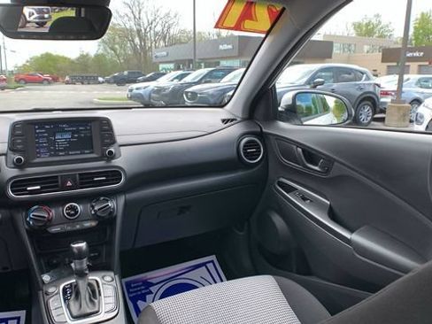 Used 2021 Hyundai Kona SEL Plus AWD/4WD image 23