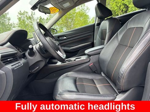 Used 2022 Nissan Altima 2.5 SR AWD/4WD image 11