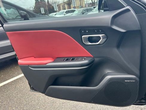 Certified 2025 Kia K4 GT-Line w/ GT-Line Premium Package image 18