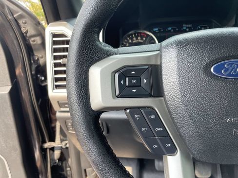 Used 2015 Ford F150 Lariat w/ Equipment Group 501A Mid AWD/4WD image 16