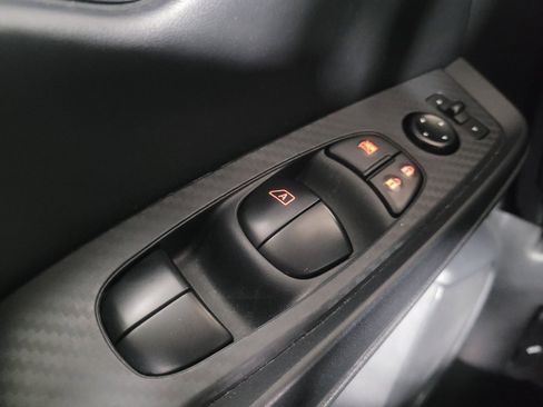 Used 2024 Nissan Sentra SV FWD image 27