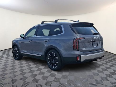 Used 2024 Kia Telluride SX Prestige w/ Towing Package AWD/4WD image 4