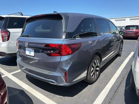 Used 2026 Honda Odyssey EX-L image 3