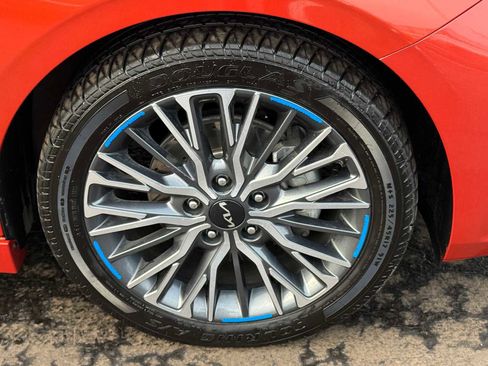 Used 2023 Kia Forte GT-Line w/ GT-Line Premium Package image 7