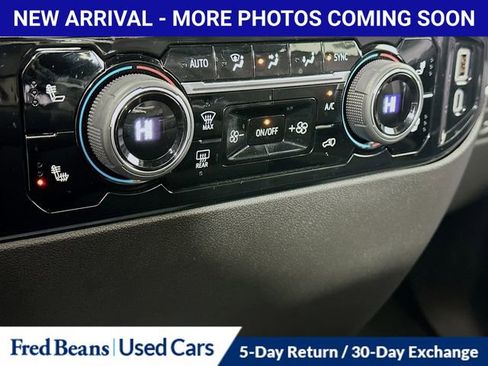 Used 2025 Chevrolet Silverado 1500 LT image 17