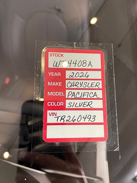 Used 2026 Chrysler Pacifica Select FWD image 29