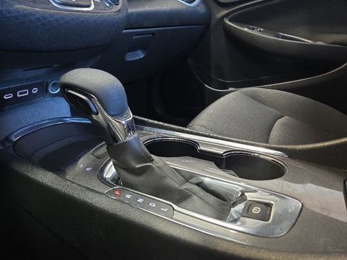 Used 2023 Chevrolet Malibu LT FWD image 12