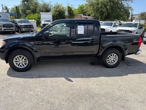 Used 2019 Nissan Frontier SV AWD/4WD image 3