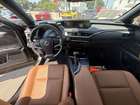 Used 2021 Lexus UX 250h w/ Premium Package AWD/4WD image 20