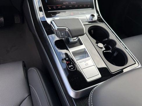 New 2025 Audi Q7 3.0T Prestige image 25