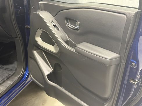 Certified 2022 Nissan Frontier SV w/ Technology Package image 26